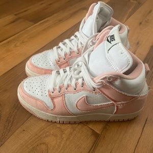 Pink Nike dunk high 1985